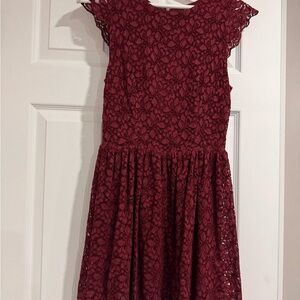 Talula Lace Dress in Burgundy